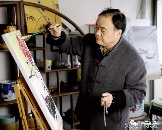 志趣相投做“玩家”,“鉴宝师”迷恋笑阳画