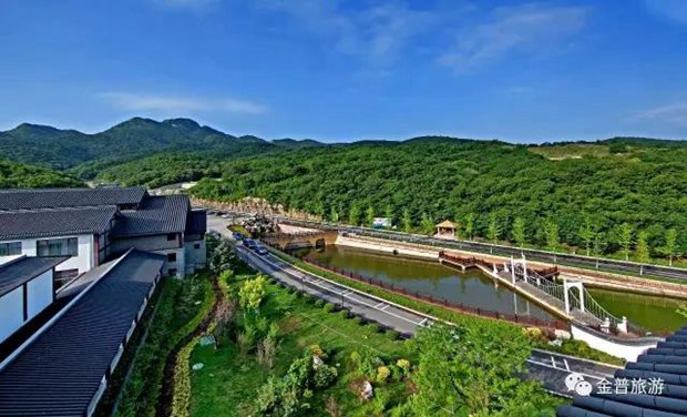 两节相遇，36万人畅玩新区