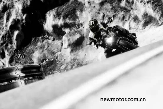 川崎z1000abs对比z1000r,2017款川崎z900有没有abs