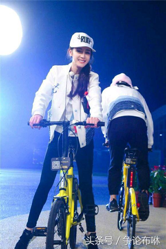 鹿晗给热巴撩头,热巴鹿晗高甜瞬间