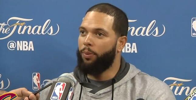 德隆和保罗对决,保罗和德隆威廉姆斯第一次较量