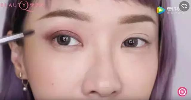 实用通勤眼影推荐哪个颜色,overtake眼影教程通勤