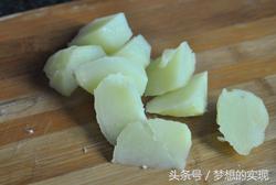 土豆还能这么吃！牛奶炖土豆做法推荐！