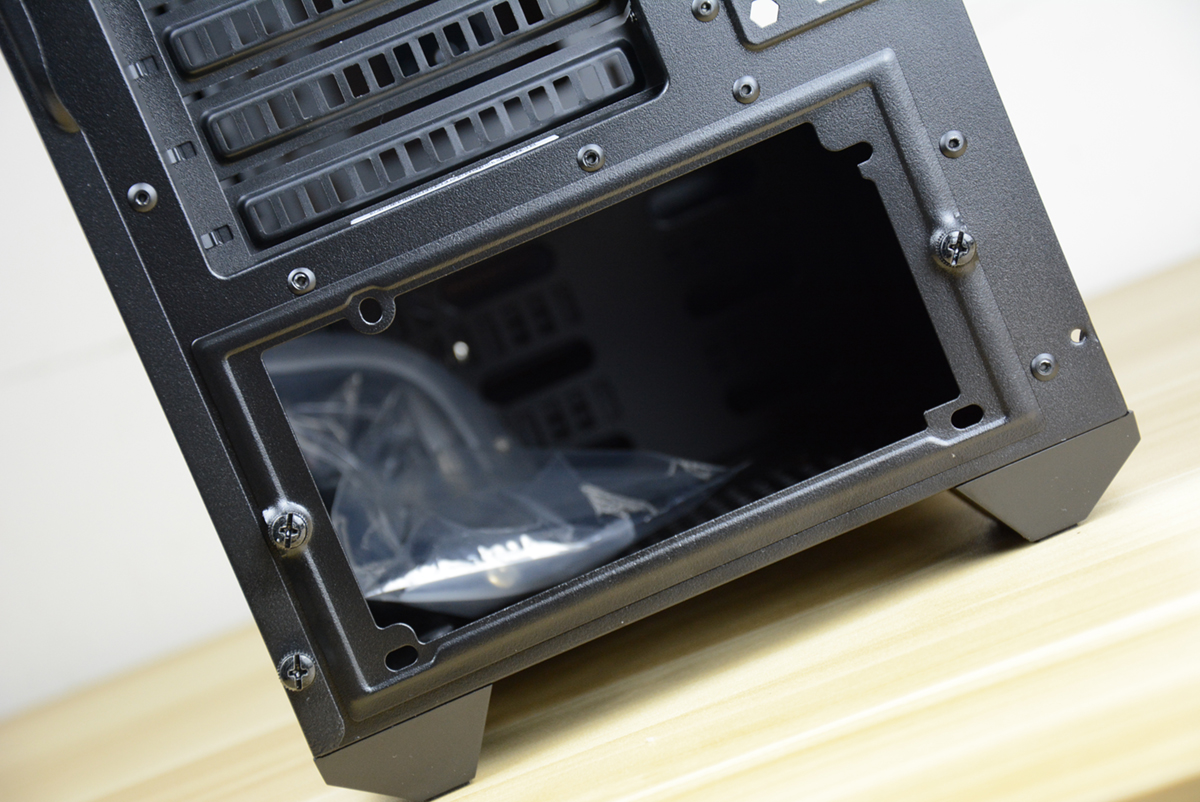 酷冷至尊新出的机箱,酷冷至尊机箱哪款性价比高