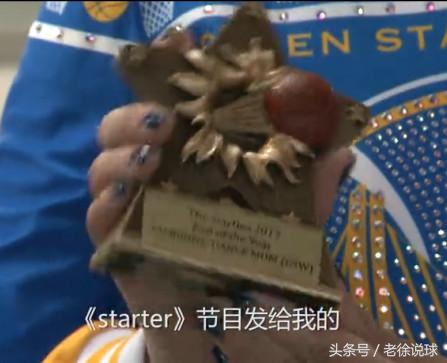 中国大妈在球场跳广场舞，美国大妈却成了勇士啦啦队长！