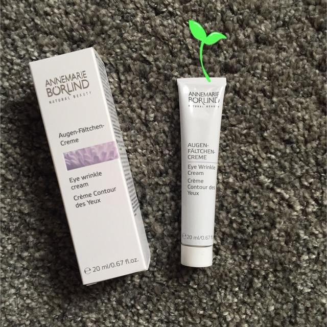 保湿去黑眼圈的眼霜推荐,去黑眼圈效果好的平价眼霜推荐