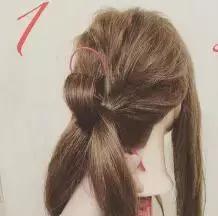 麻花辫公主盘发图片,小蝴蝶结发型盘发