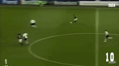 巅峰时期的卡卡是怎样踢球的,卡卡gif