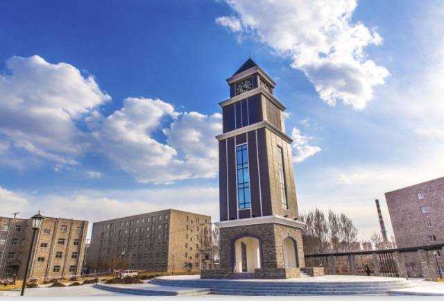 高考，加油｜辽宁传媒学院举办考后首场高招咨询会助力17年高考