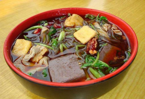 每天吃麻辣烫会吃死吗,每天吃麻辣烫火锅会怎么样