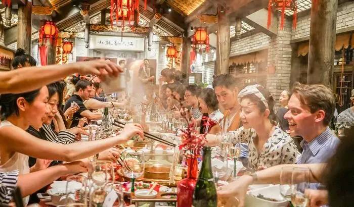 张靓颖推荐的火锅店,张靓颖成都春熙路