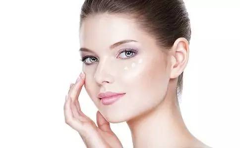 教你拥有无瑕透亮水光肌,重现光感细腻柔滑美肌