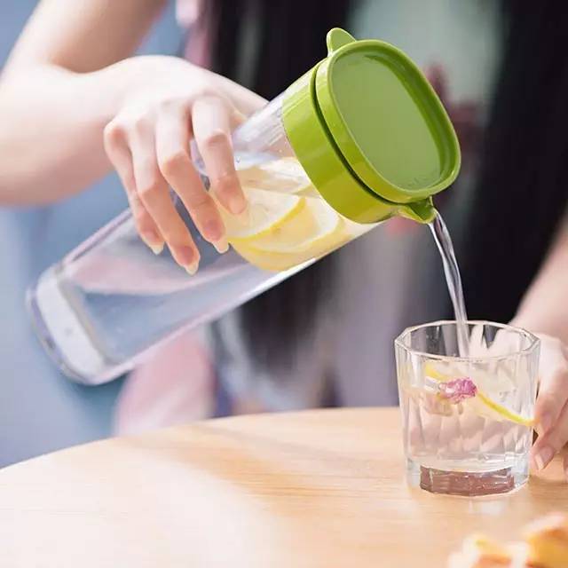 种草｜这只冷水壶，给你6个爱上喝水的理由