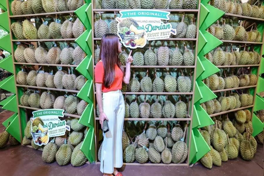 泰国吃榴莲自助餐视频,第一次吃泰国料理