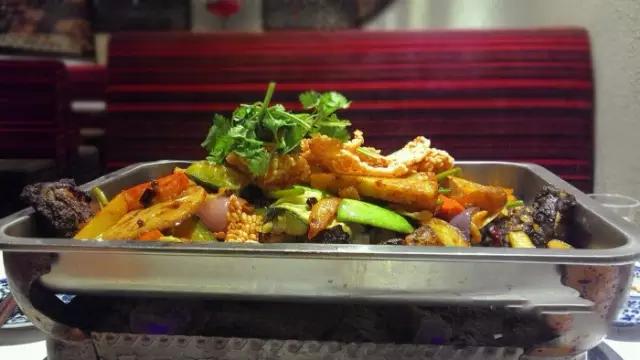 贵阳吃货推荐的美食观山湖小吃街,贵阳威清路美食推荐