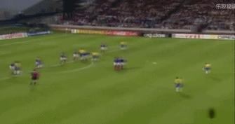 最不可思议的违背科学理论的进球,视觉盛宴反重力悬浮地球仪