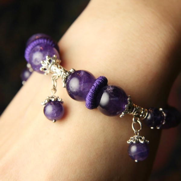 你所知道的紫水晶，对没错就她