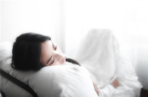 如何有效防止姨妈疼,缓解姨妈疼口诀