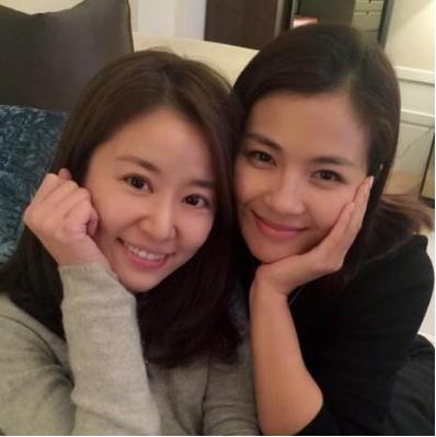 百合*法大**好!娱乐圈闺蜜能做到这样的没几对了!