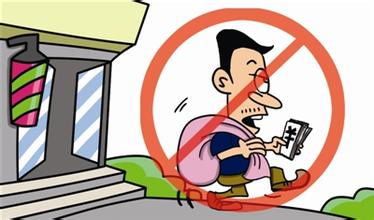 在美发店充值会员卡不给退怎么办,美发会员卡充值了可以退钱吗