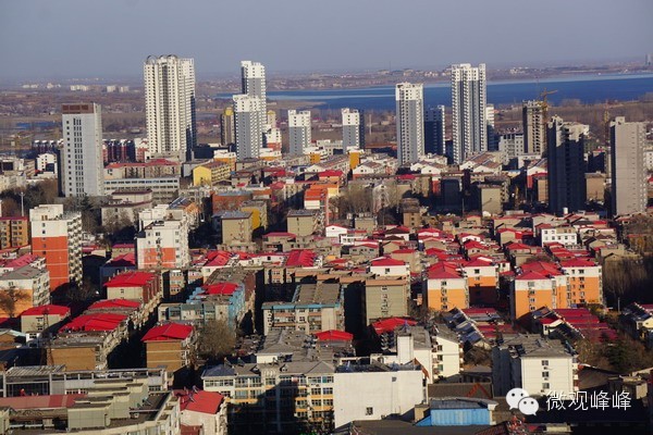 只有站得高才能望见远处的风景,鸟瞰峰峰