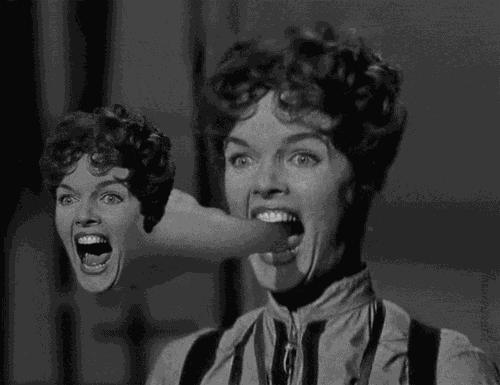 巴黎世家四件套，香奈儿澡堂拖鞋？别再抄袭中国大妈的嫁妆了！