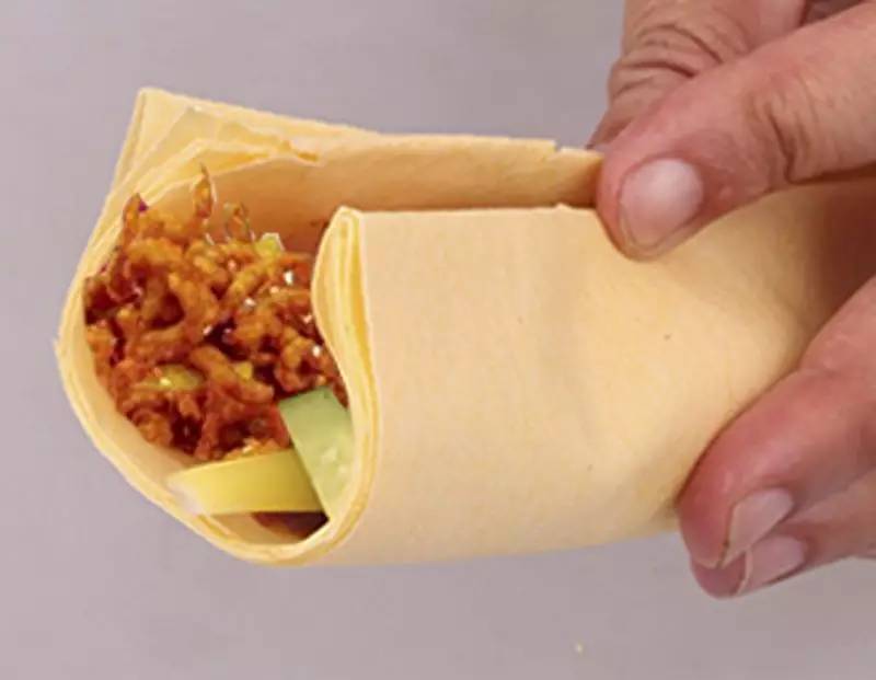 一盒让你忘掉手抓饼的山东煎饼，每一口都能吃出康师傅鸡蛋卷的味