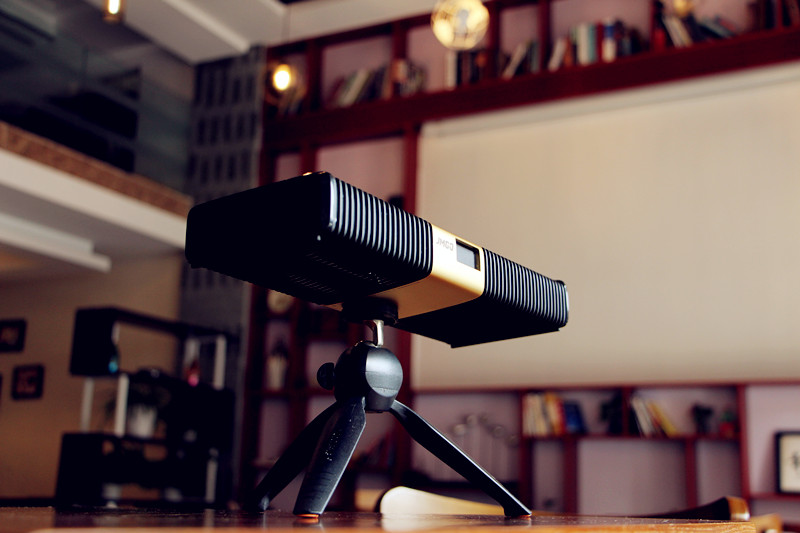 坚果睿途r8投影仪怎么用,坚果投影仪睿途r8死机