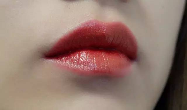 2020平价口红色号排行榜前十名,复古玫红平价学生口红10元以下