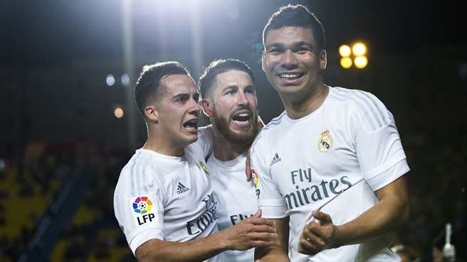 卡塞米罗走向莫德里奇,卡塞米罗转身皇马由守转攻