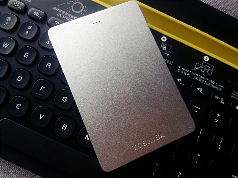 东芝移动硬盘测评推荐,东芝新小黑硬盘评测