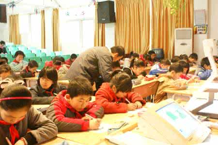 面对成绩差的学生老师如何去沟通,学生成绩差教师怎样做