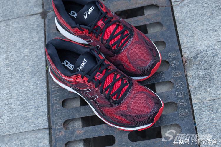 asics亚瑟士gel-nimbus23缓震跑鞋,asics亚瑟士gel-nimbus23黑武士