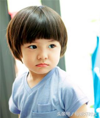 女宝来月经？阴唇粘连？分泌物？妈妈别紧张，有些情况是正常的