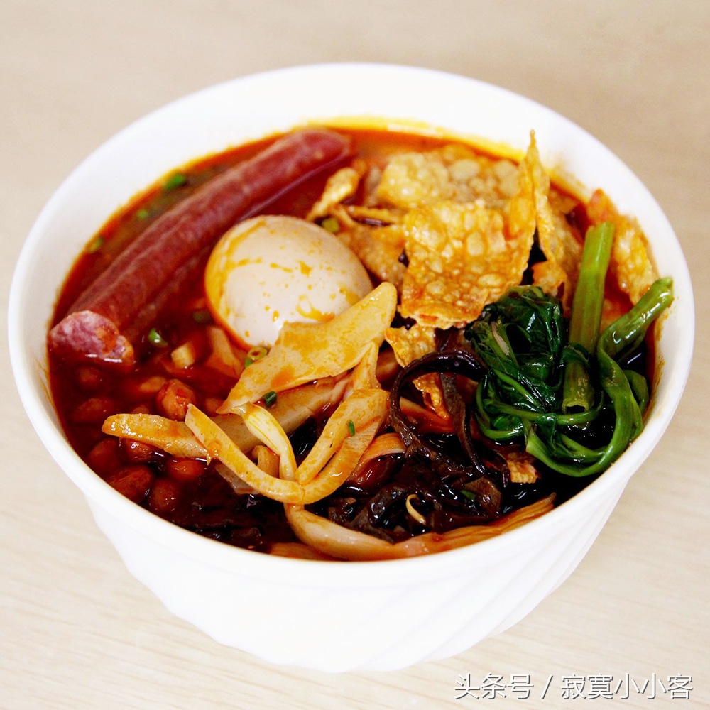 特色网红小吃柳州螺蛳粉的培训教程之三：专用辣椒红油的制作方法