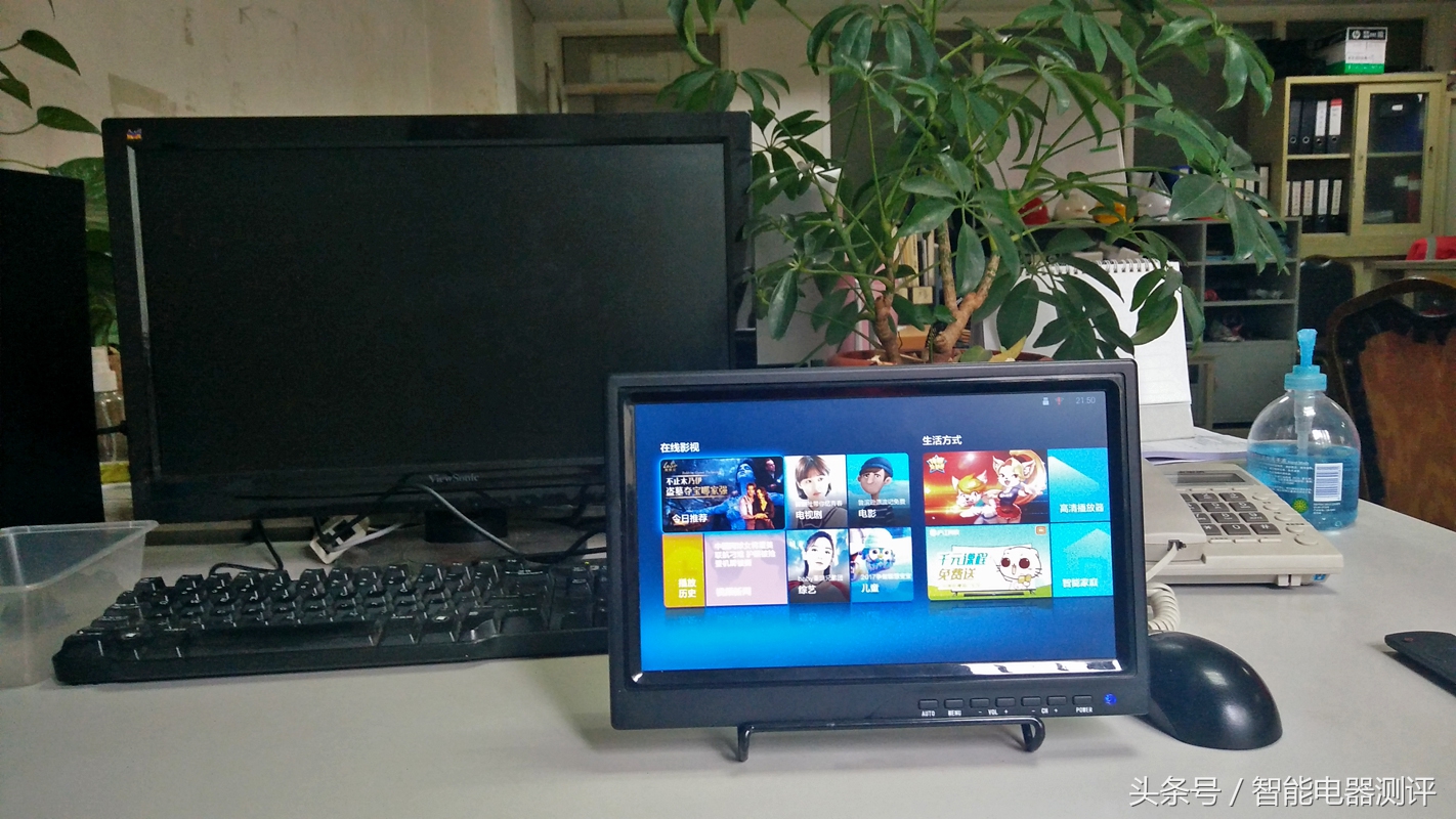 绿联hdmi转vga手机连显示器,闲置的显示器变成智能电视