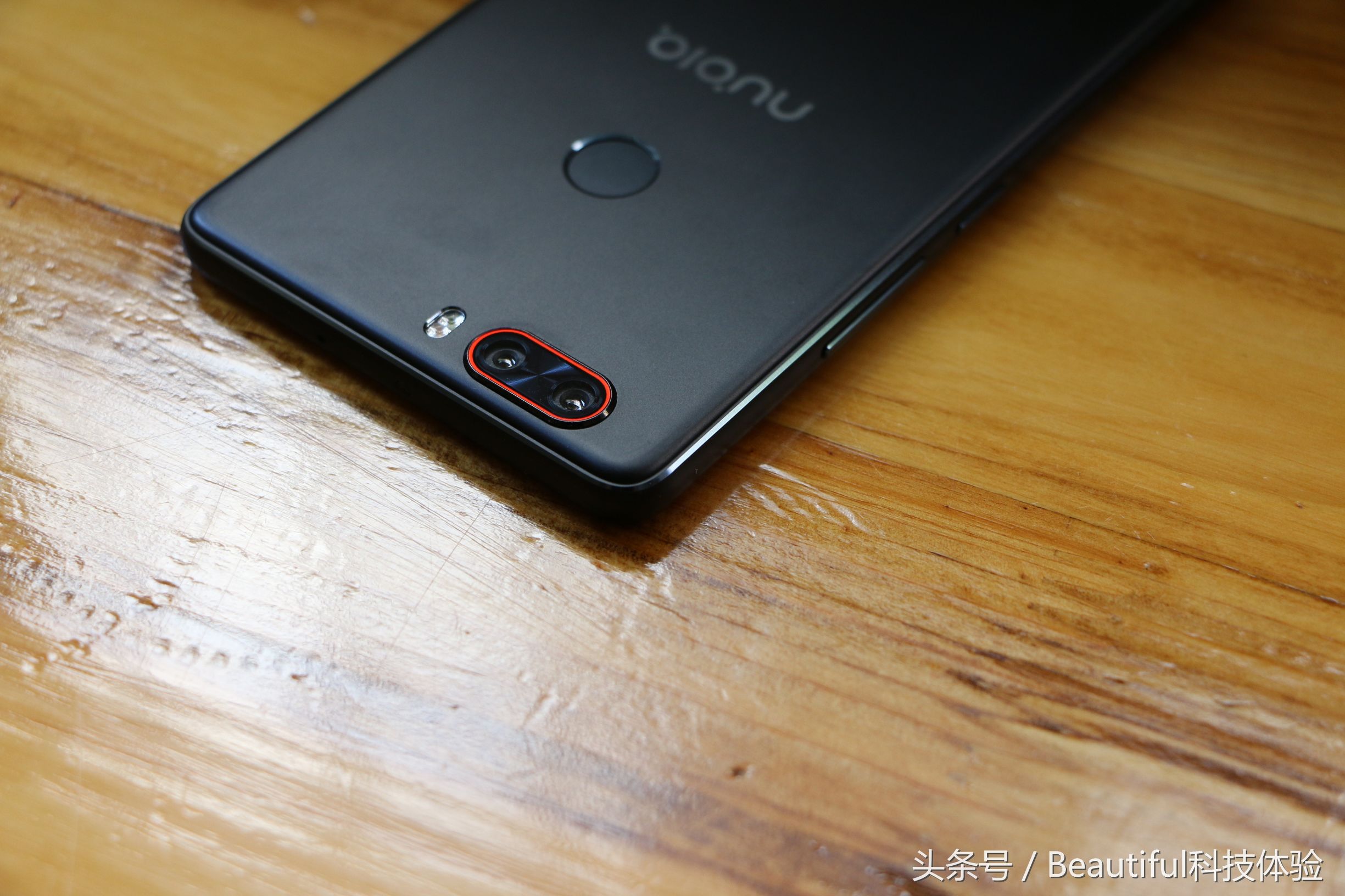 努比亚z17测评是直屏还是曲屏,努比亚z17评测小白测评