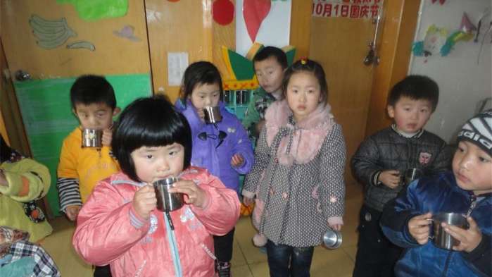 怎样才能有效的避免小孩上火,改掉孩子上火习惯