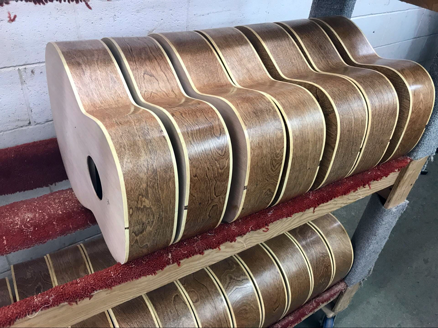 极速快报：弘力乐器2017加拿大Godin吉他工厂参观第一天精彩视频