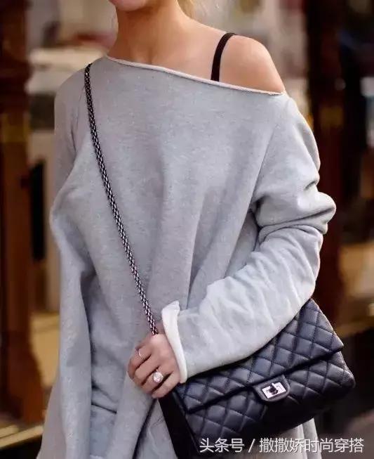 leboy包包黑色好看还是灰色好看,最近流行lv手提包