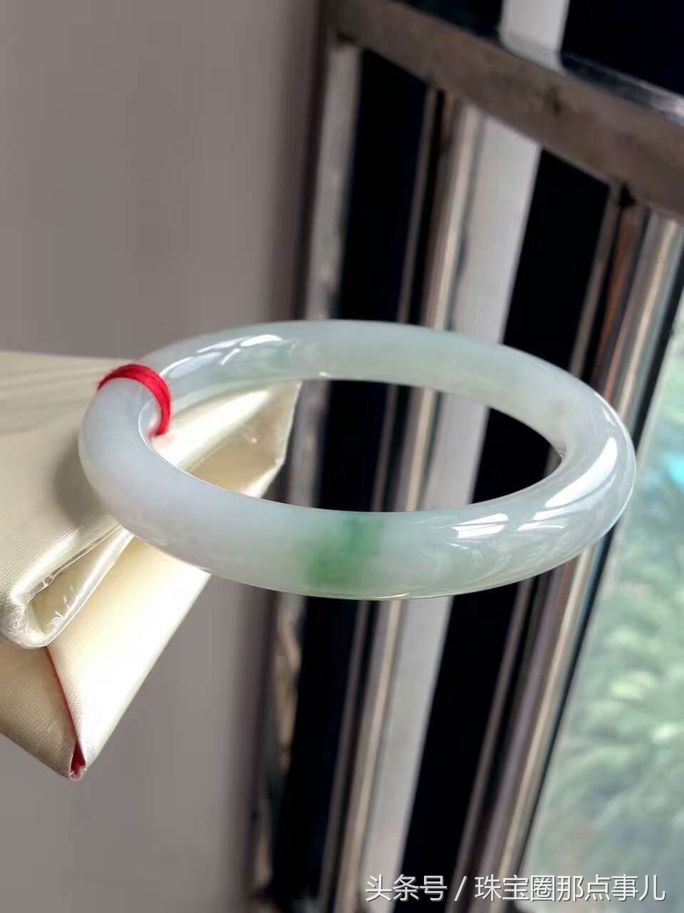 预算500买翡翠,3000至5000元翡翠手镯推荐