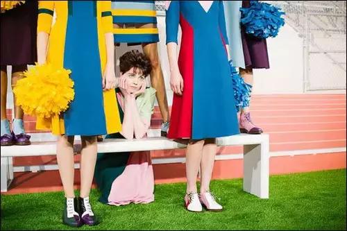 服装店铺细节管理方案,服装陈列怎么做才能吸引顾客进店