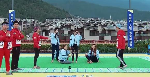 奔跑吧兄弟第一季迪丽热巴和鹿晗,鹿晗迪丽热巴奔跑吧对话