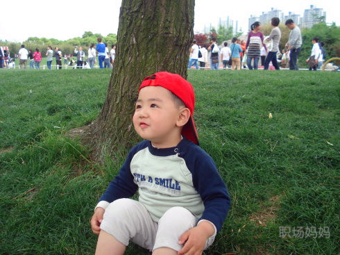 专家解读宝宝冬天穿开裆裤,育儿经验分享婴儿穿开裆裤