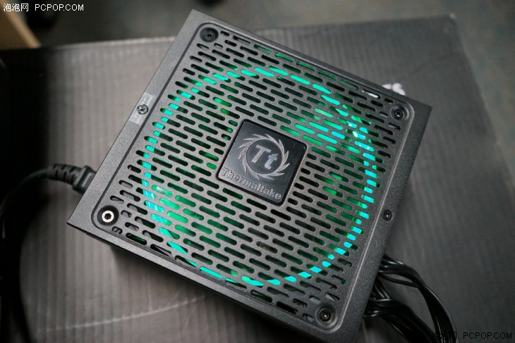 金牌全模组电源和at3.0什么区别,金牌全模组电源白色