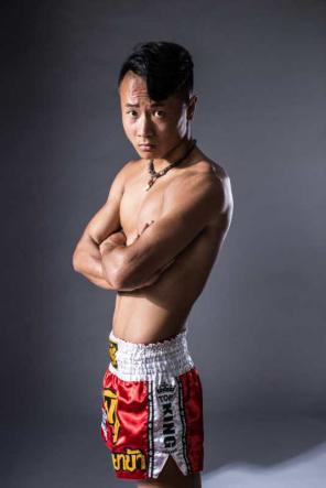 中国小将4战3胜日本选手乒乓球,中国小将4强