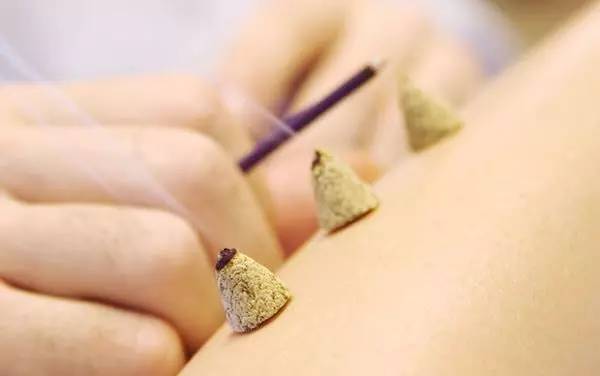 宝宝艾灸的禁忌,儿童艾灸怎么避免烫伤