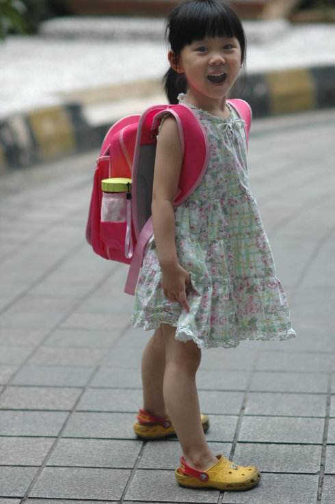 多大儿童独立上下学比较好,该不该让孩子读重点小学