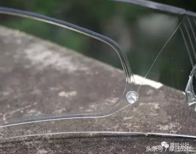 舒伯特揭面盔评测,舒伯特c4pro和agv揭面盔哪个好