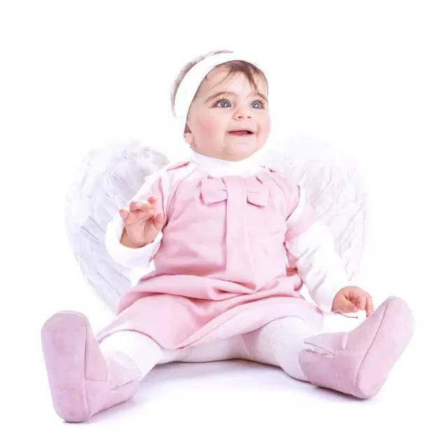 宝宝天天这种坐姿，基本就告别大长腿了！